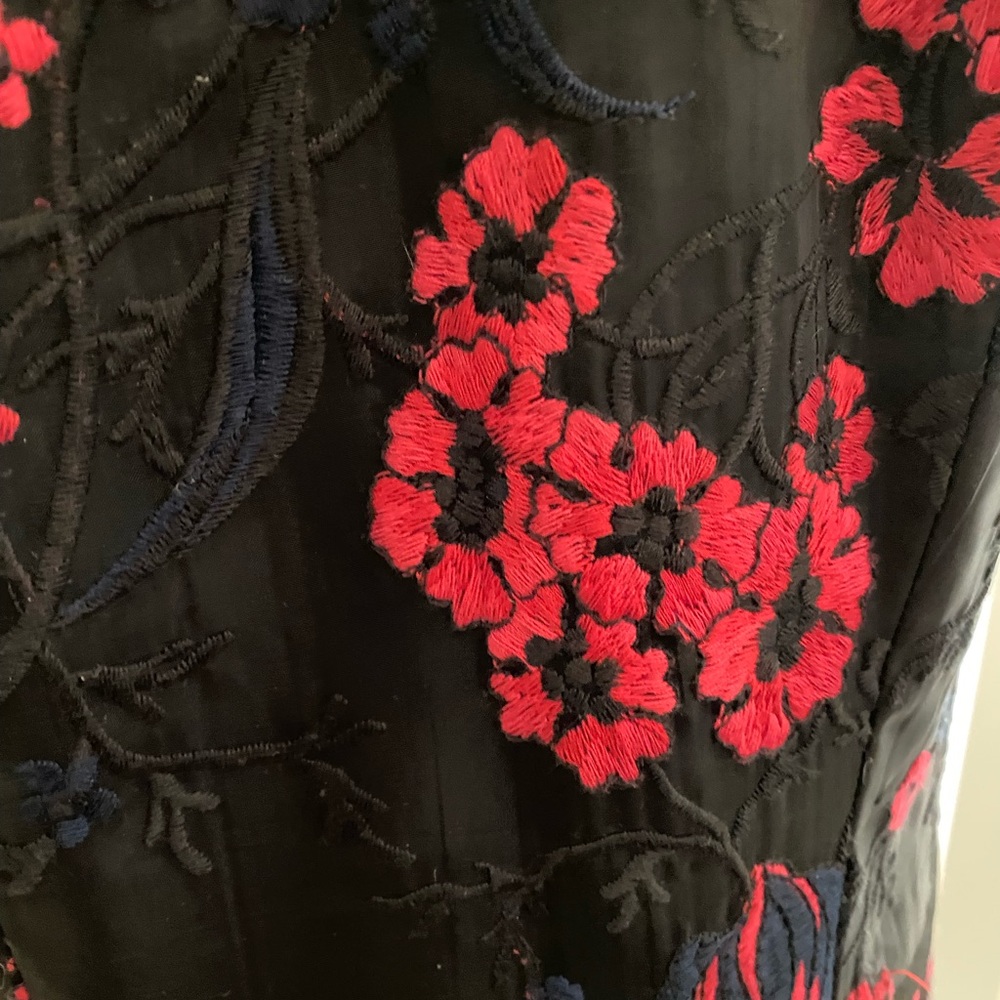 Monique Lhuillier Black and Red Spaghetti Strap Dress. With Tag. - Picture 5 of 9